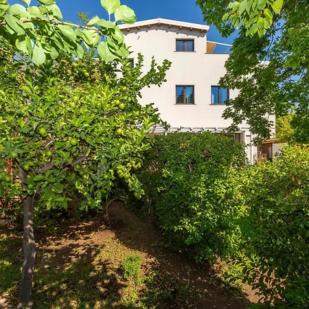 A Casa Nostra Apartment *